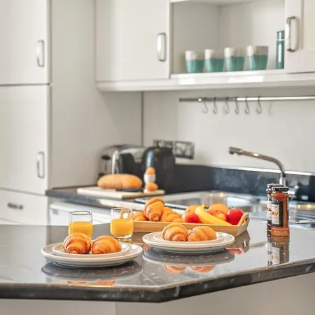 2 Bed In Oc-w026 Apartment