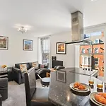 2 Bed In Oc-w026 * Whitby