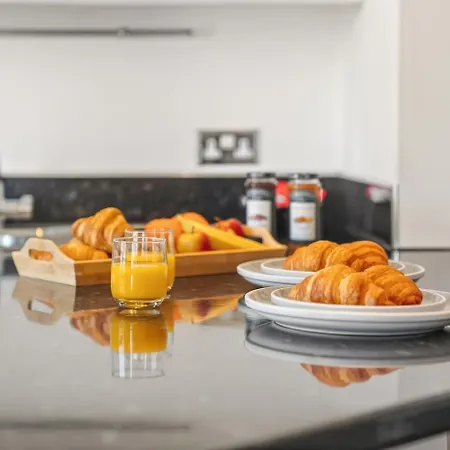 2 Bed In Oc-w026 Appartement